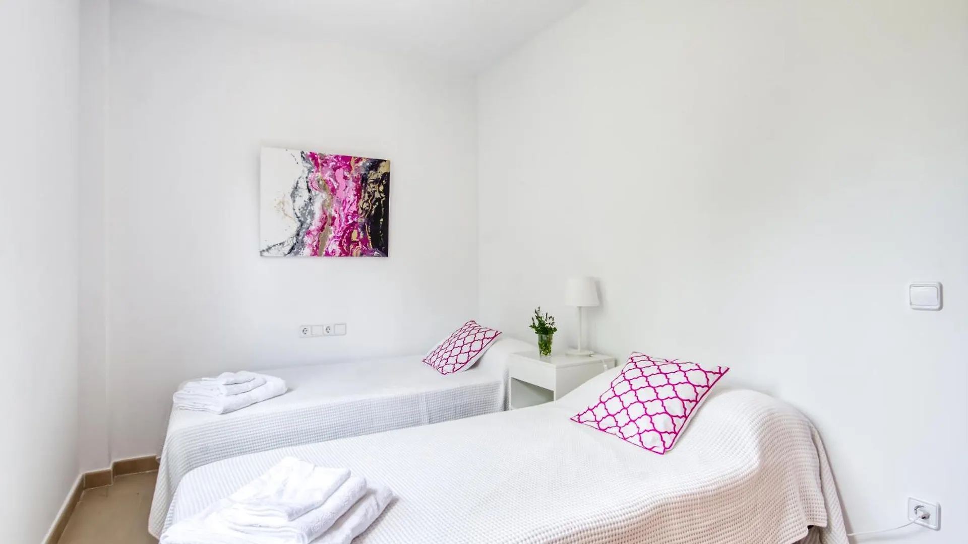 Holiday home Fabulous Bellavista : Entre Mar Y Montanas Villa Bonmont Terres Noves Spain